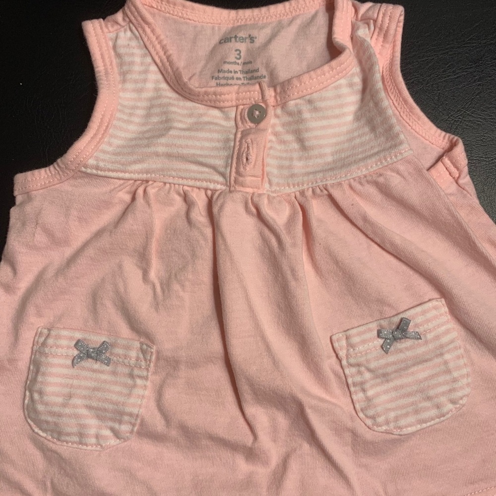 Carter’s Babygirl shirt (3 months)